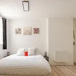 Apartment Au Calme Avec Cour Avec 1 Siege Massant! *
